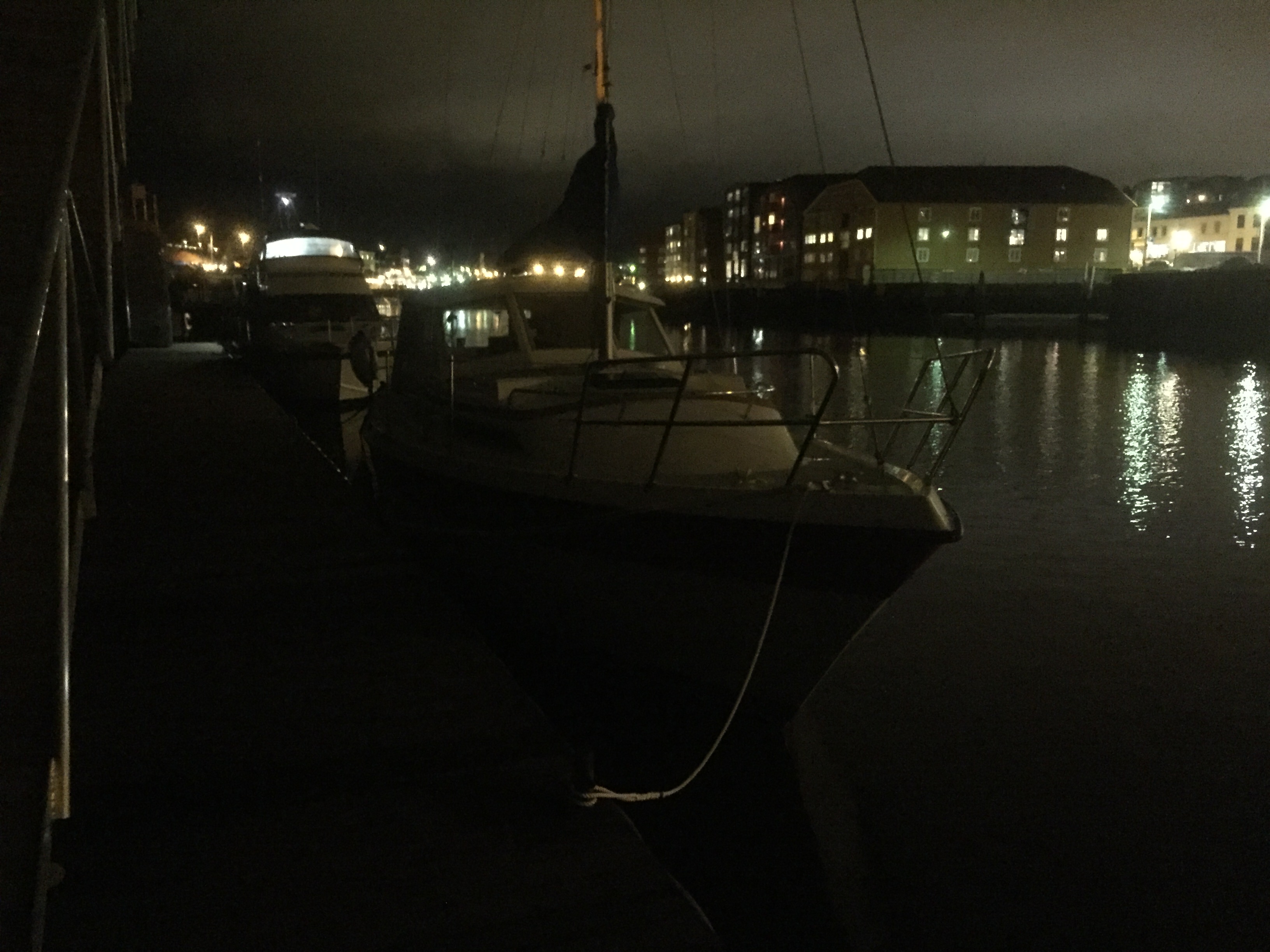 Pent fortøyd ved Maritimt kompani